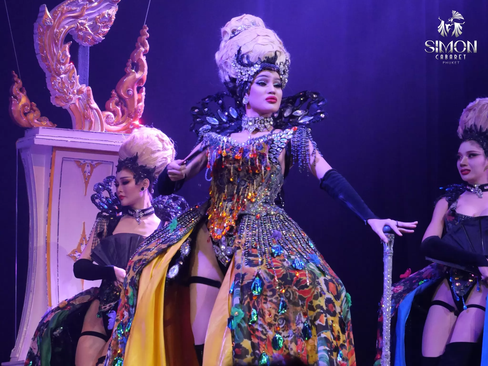 Simon cabaret show