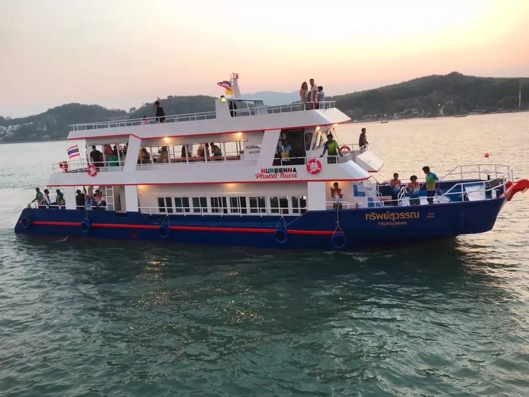 James Bond Bigboat